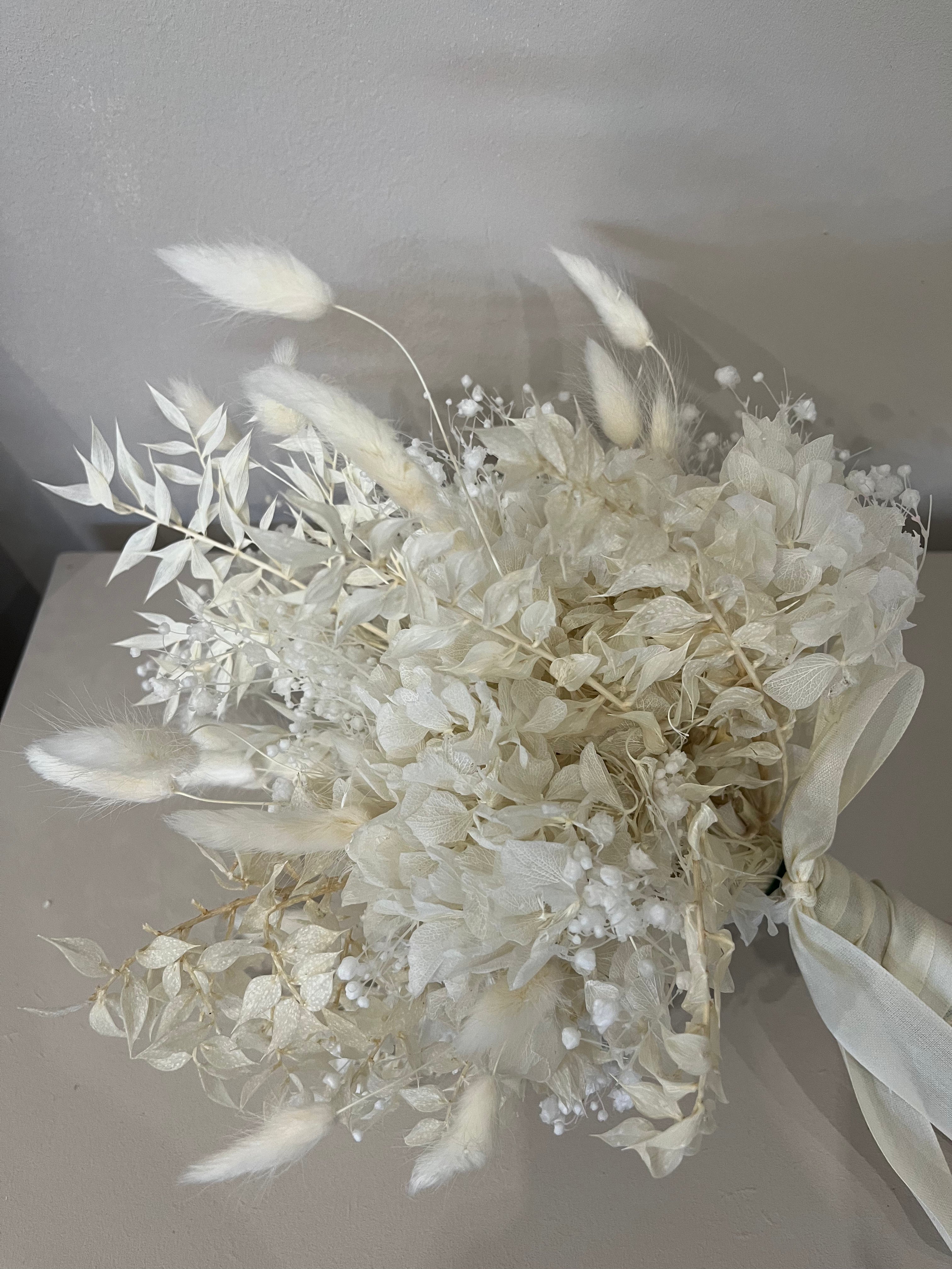 Minimalistischer Brautstrauß Trockenblumen weiß - Outlet - Lykke&You GmbH
