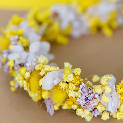 Haarkranz Trockenblumen in Gelb, Braun und Weiß | Blumenmädchen