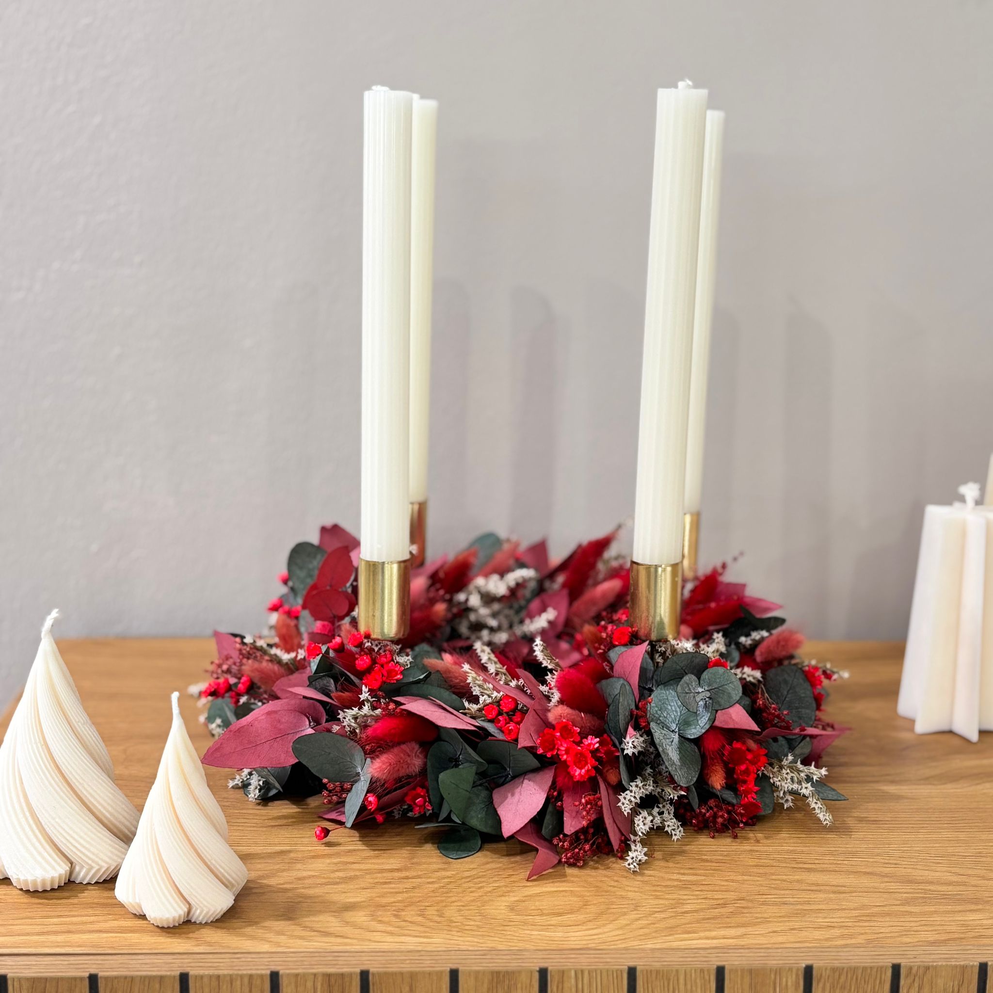 Adventskranz "Eukalyptus Joy" in rot und grün