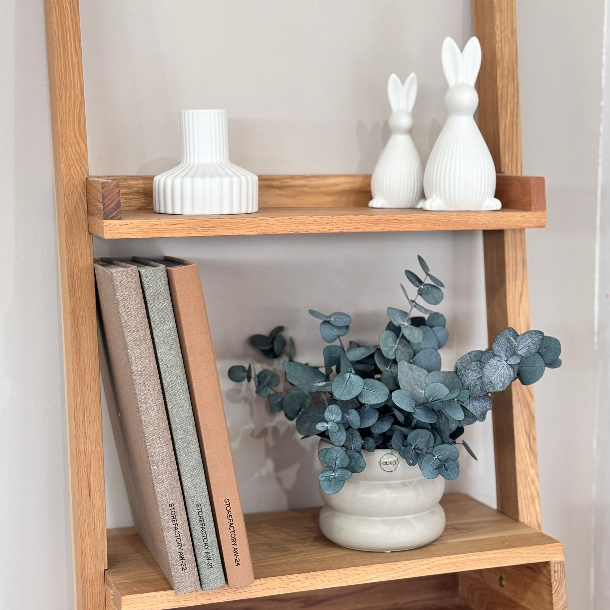 Forever Green – Trockenblumendeko im Blumentopf