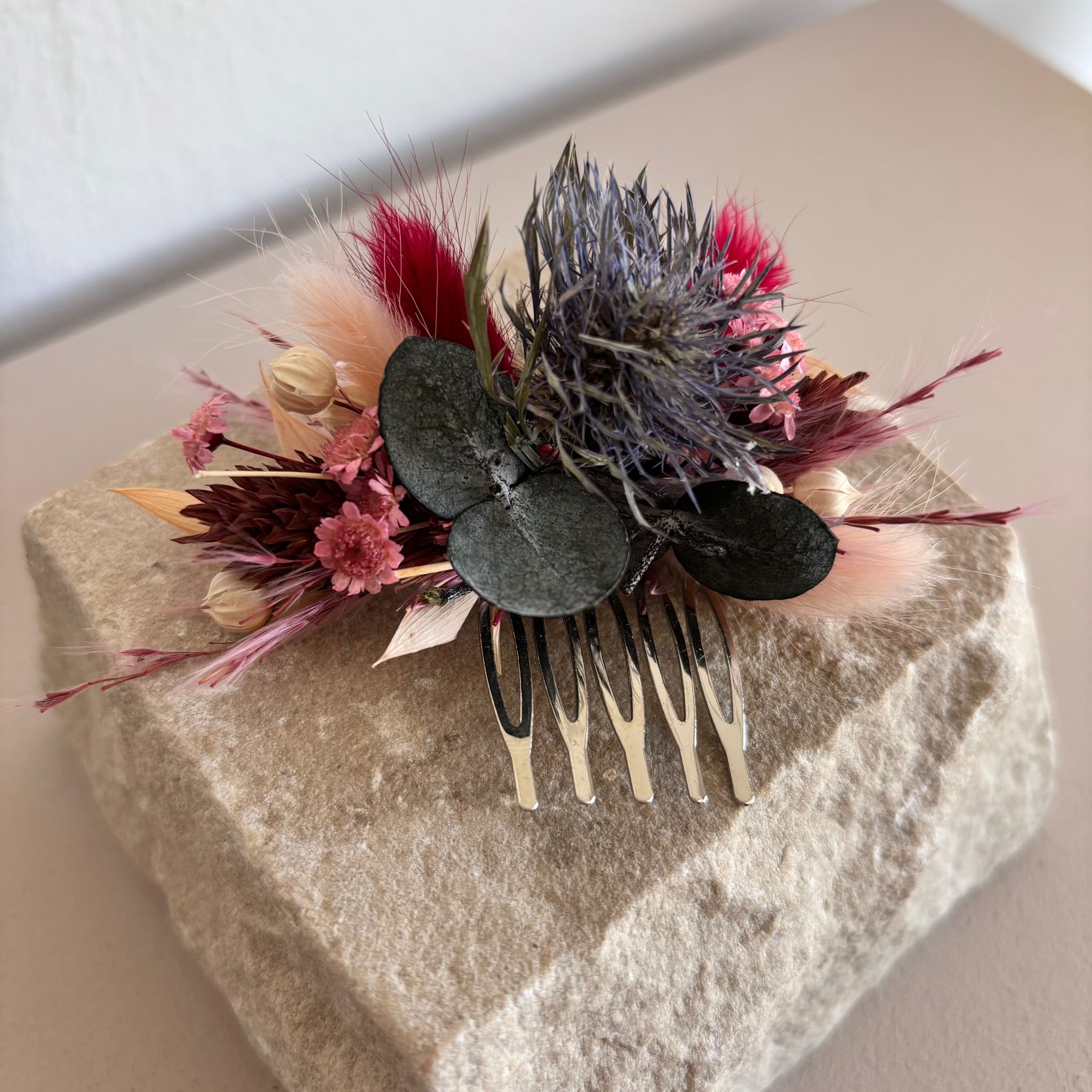 Haarkamm Trockenblumen Eukalyptus rosa rot - OUTLET