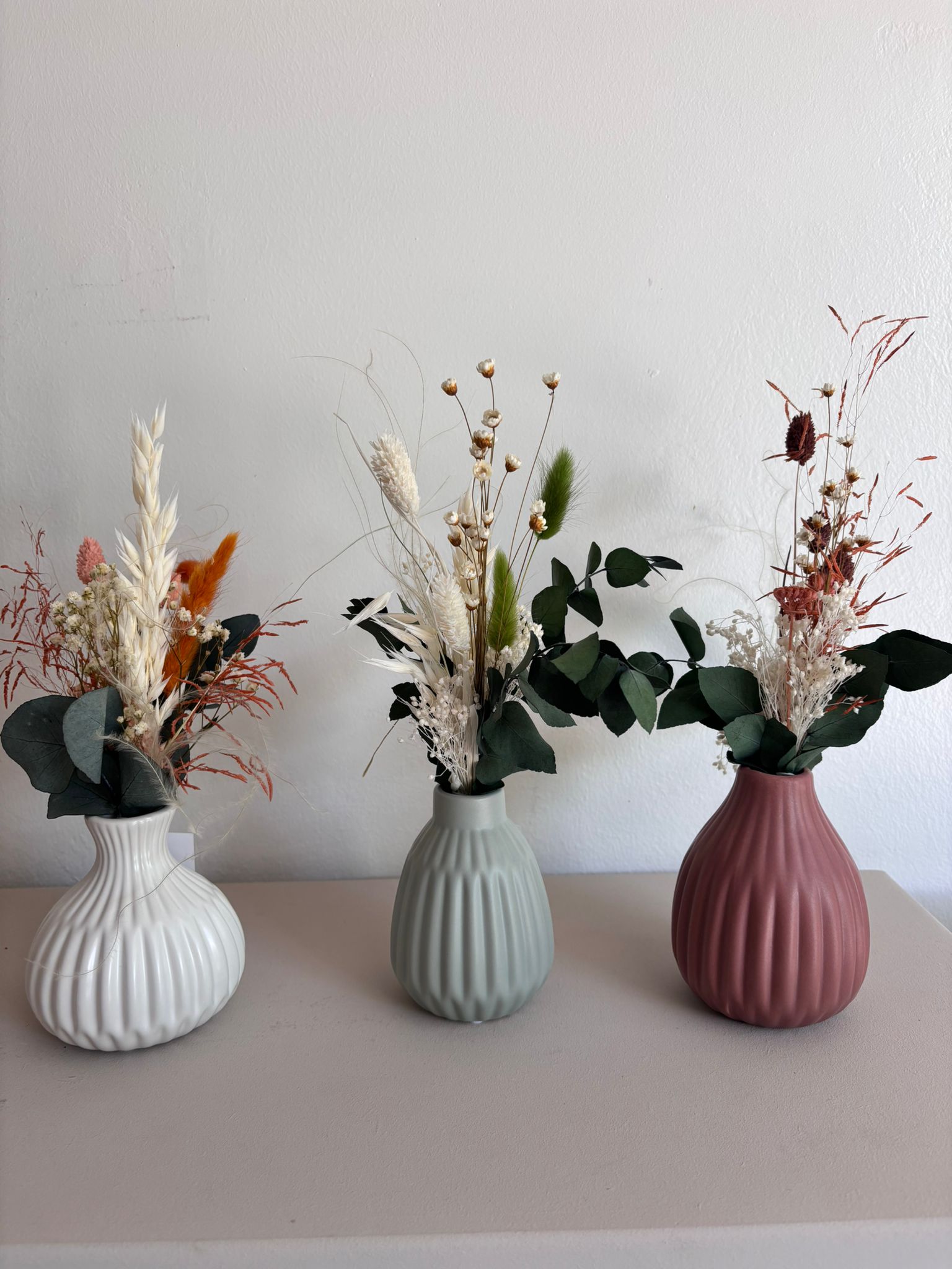 weiß, mint, terracotta
