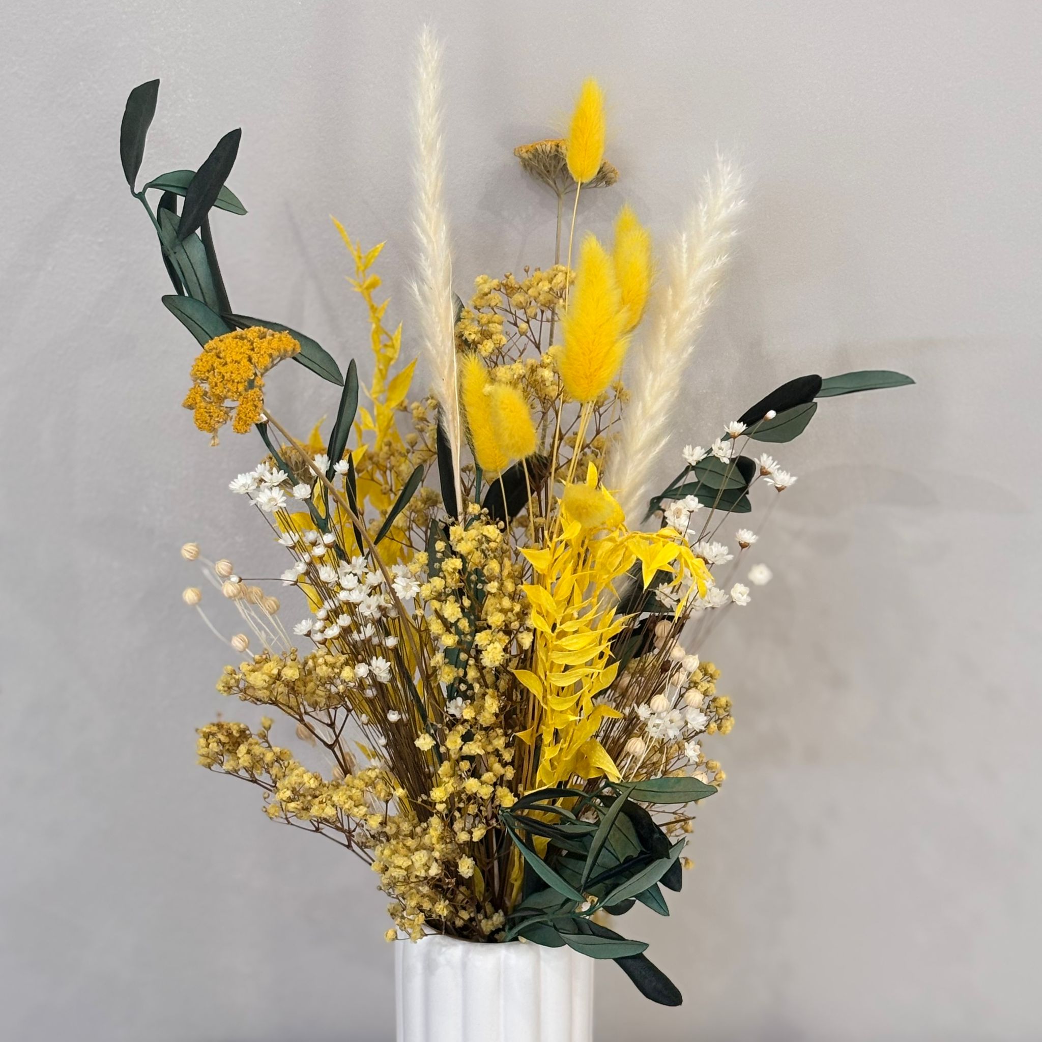 Sunrise: Leuchtender Trockenblumenstrauß in gelb - Lykke&You GmbH