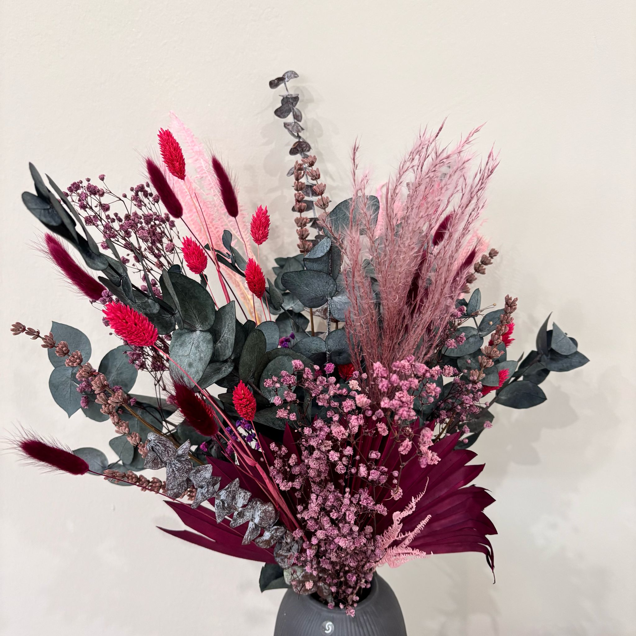 Touch of Berry: Zeitlose Eleganz in Beerentönen - Trockenblumenstrauß fürs ganze Jahr - Lykke&You GmbH