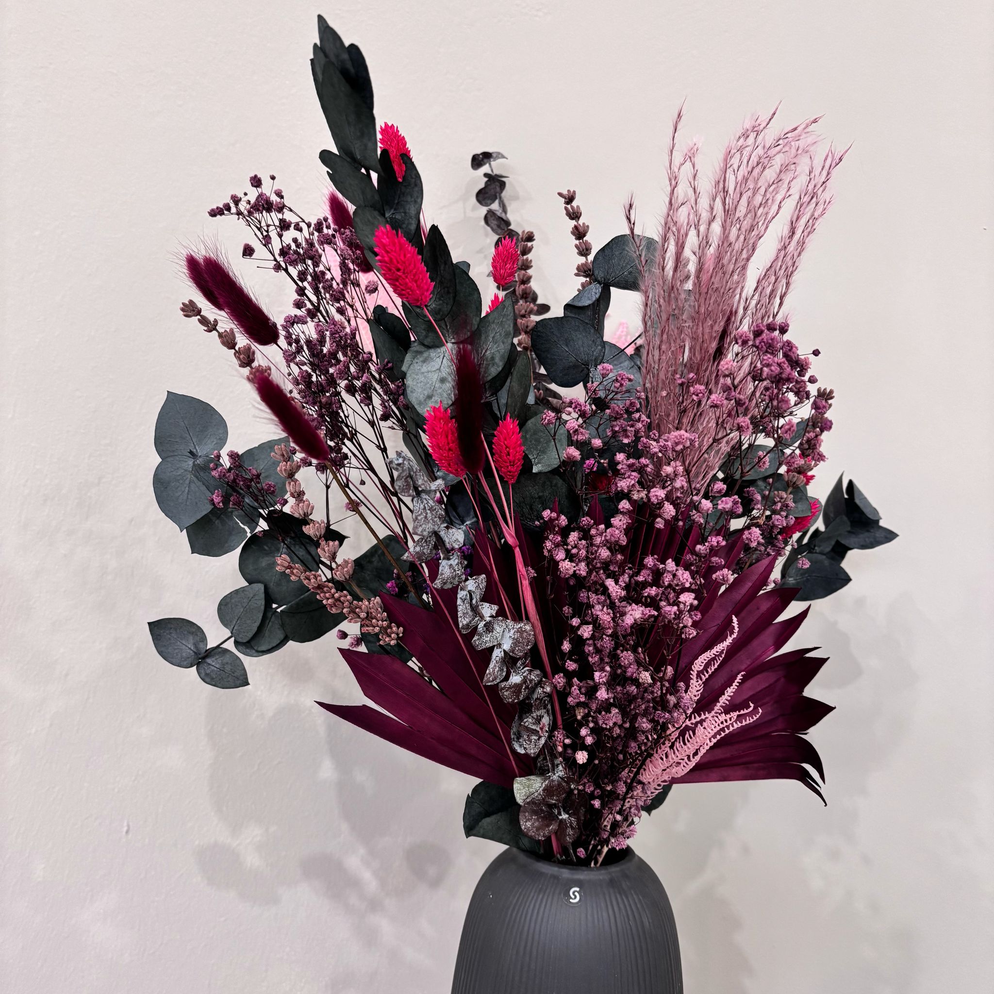 Touch of Berry: Zeitlose Eleganz in Beerentönen - Trockenblumenstrauß fürs ganze Jahr - Lykke&You GmbH