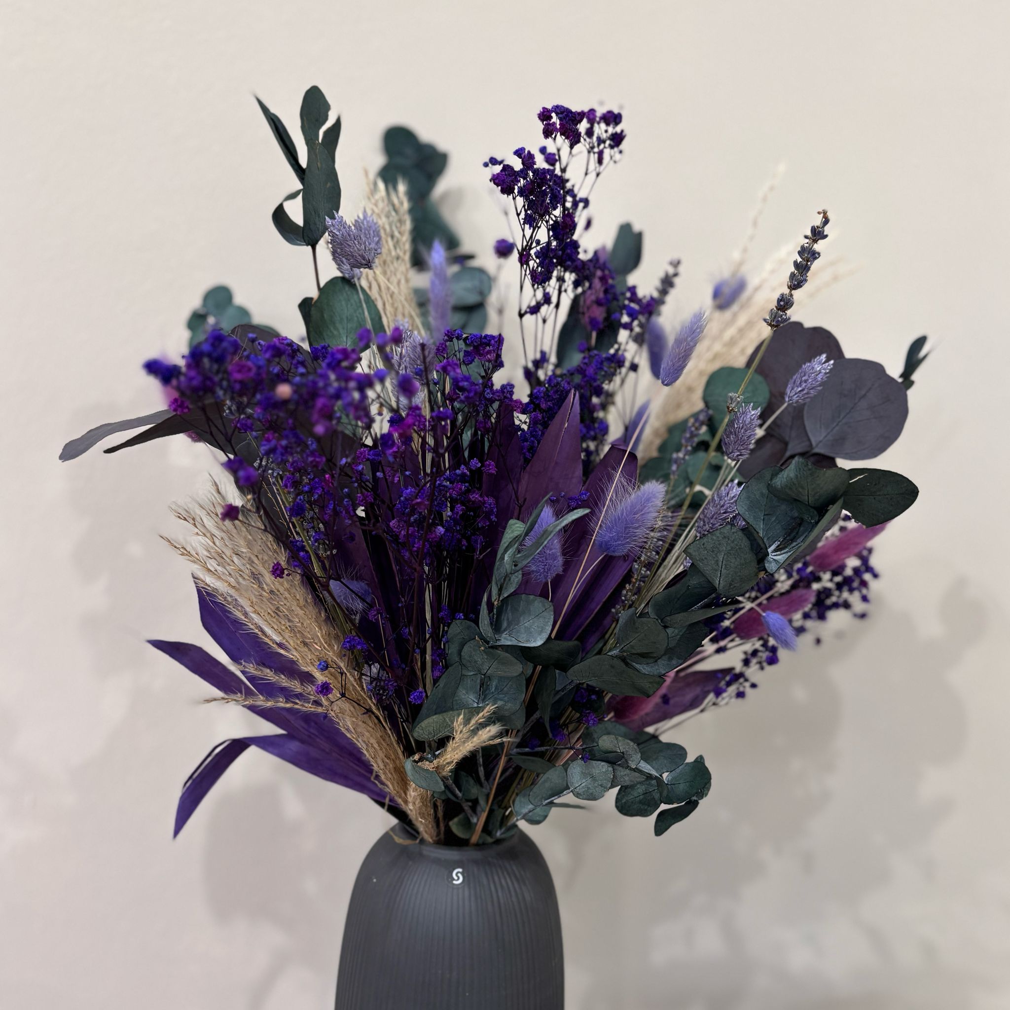 Touch of Violett: Zeitlose Eleganz in Lilatönen - Trockenblumenstrauß fürs ganze Jahr - Lykke&You GmbH
