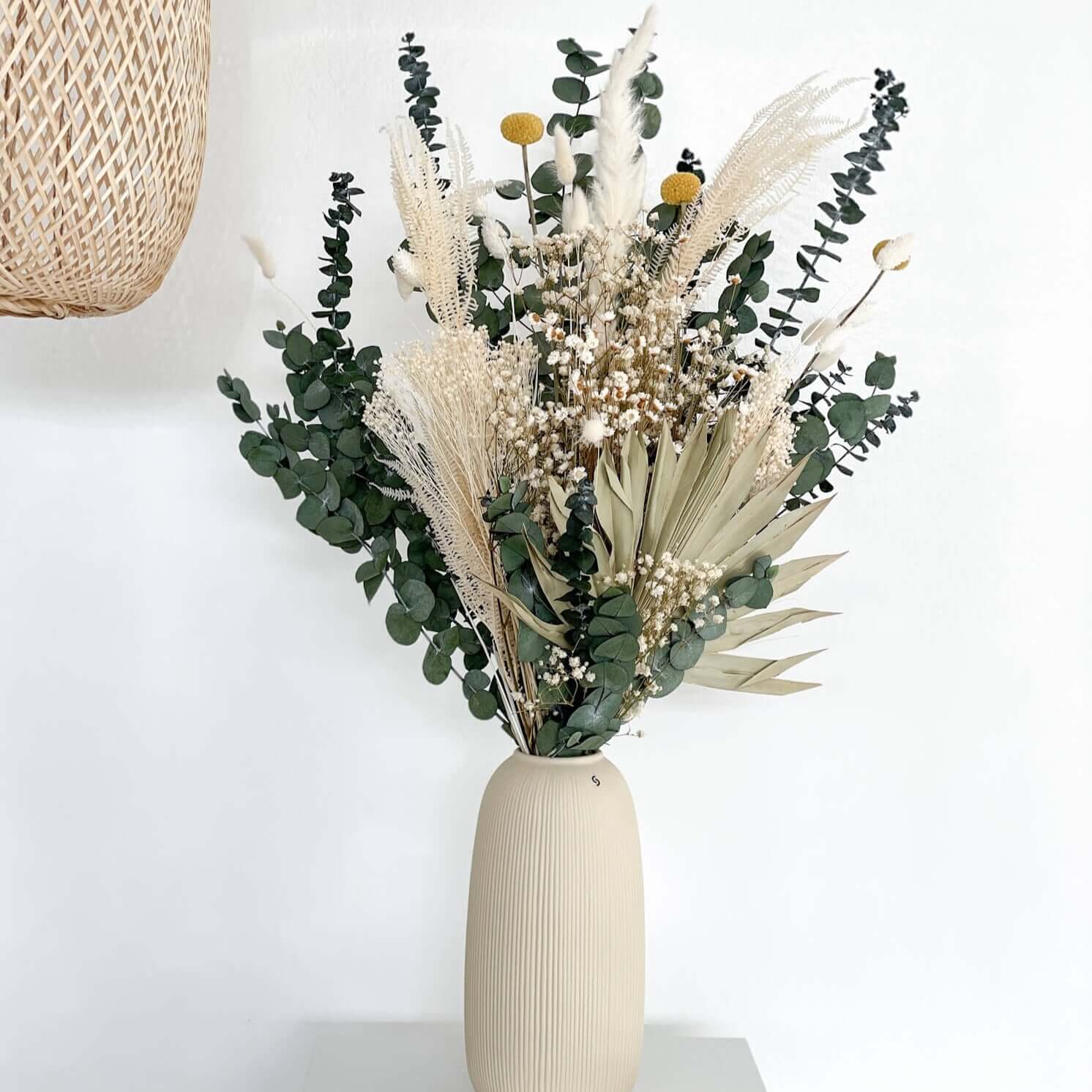 beige; 12 cm x 25 cm