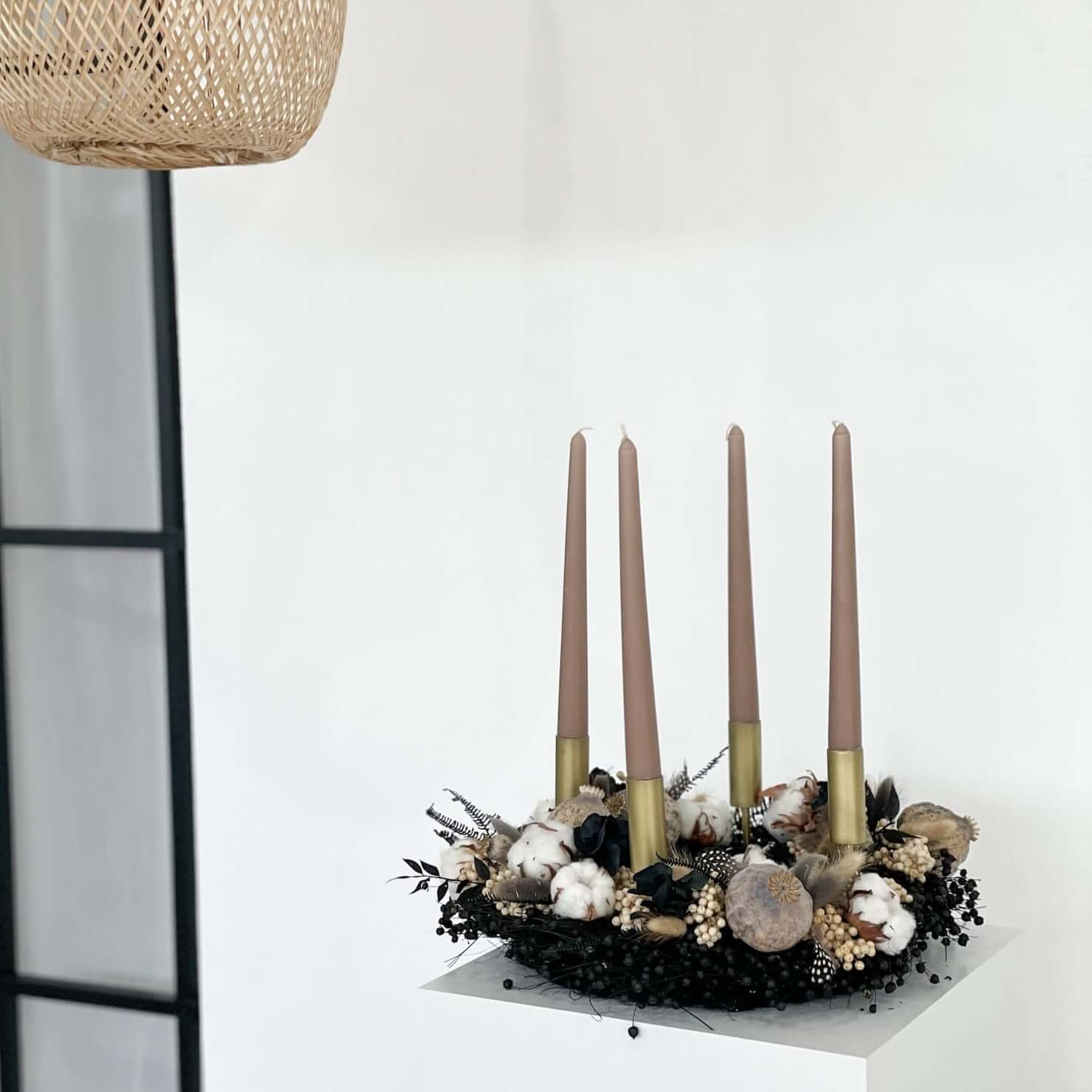 Adventskranz Trockenblumen schwarz beige 30 cm Kränze