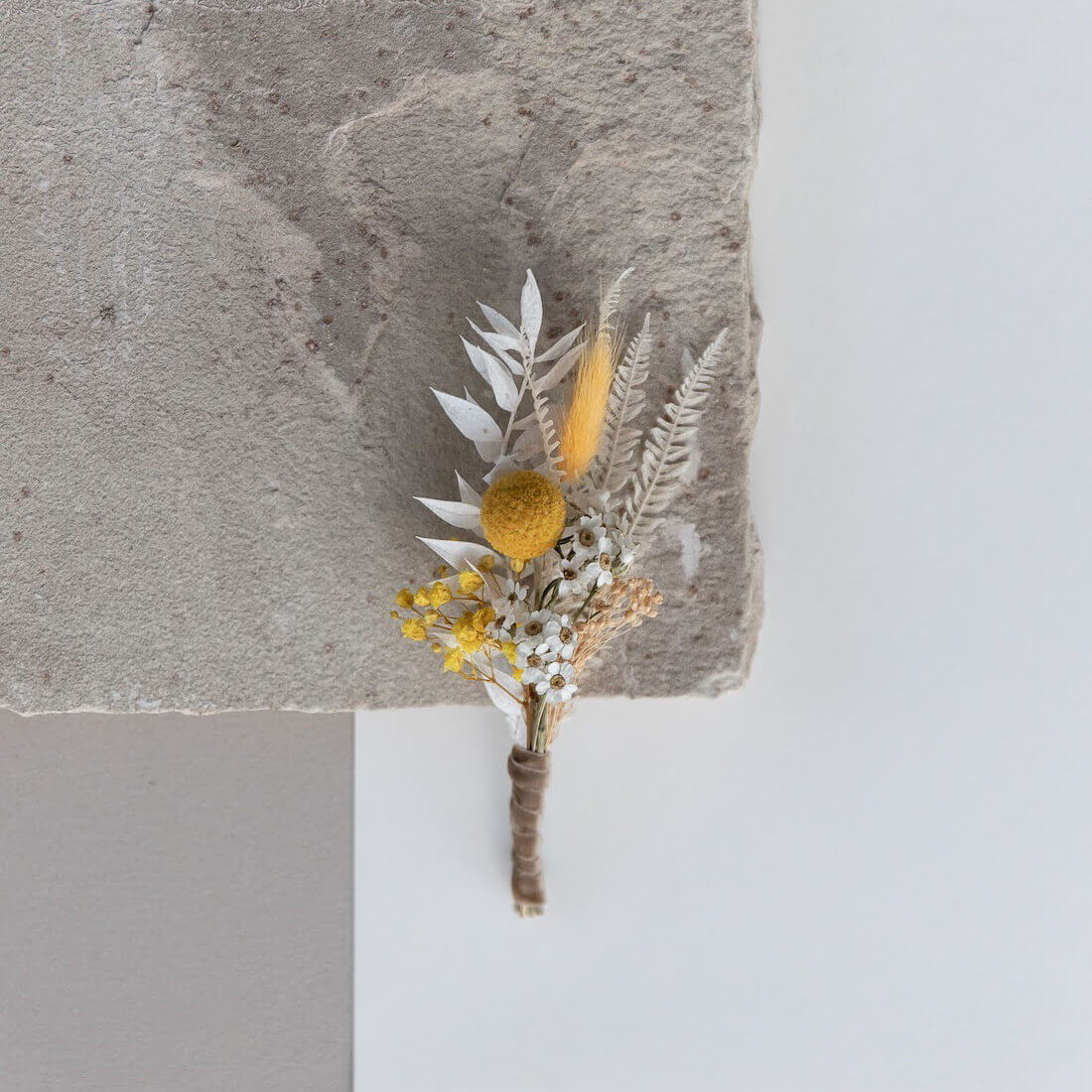 Anstecker Bräutigam I Trauzeuge I Trockenblumen Gänseblümchen - Lykke&You