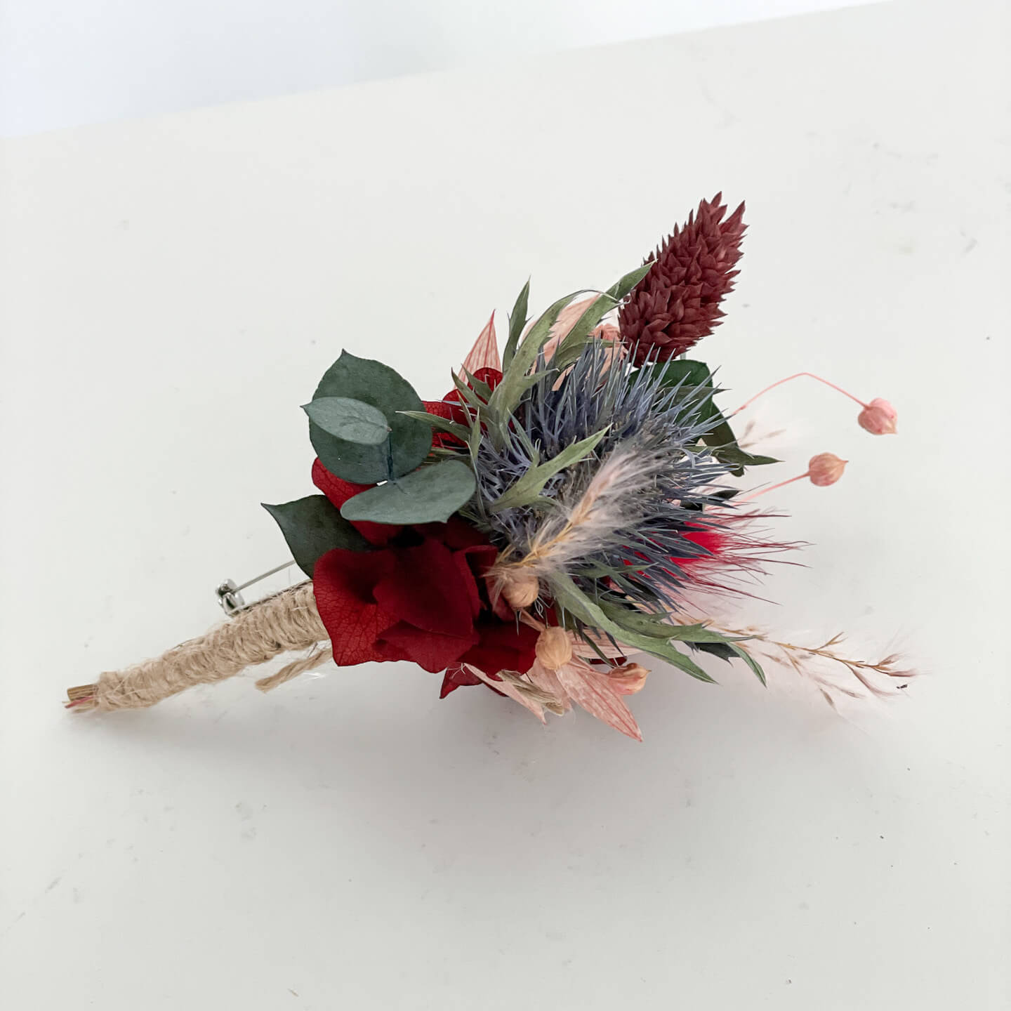 Anstecker Bräutigam I Trauzeuge I Trockenblumen Eukalyptus rosa rot - Lykke&You