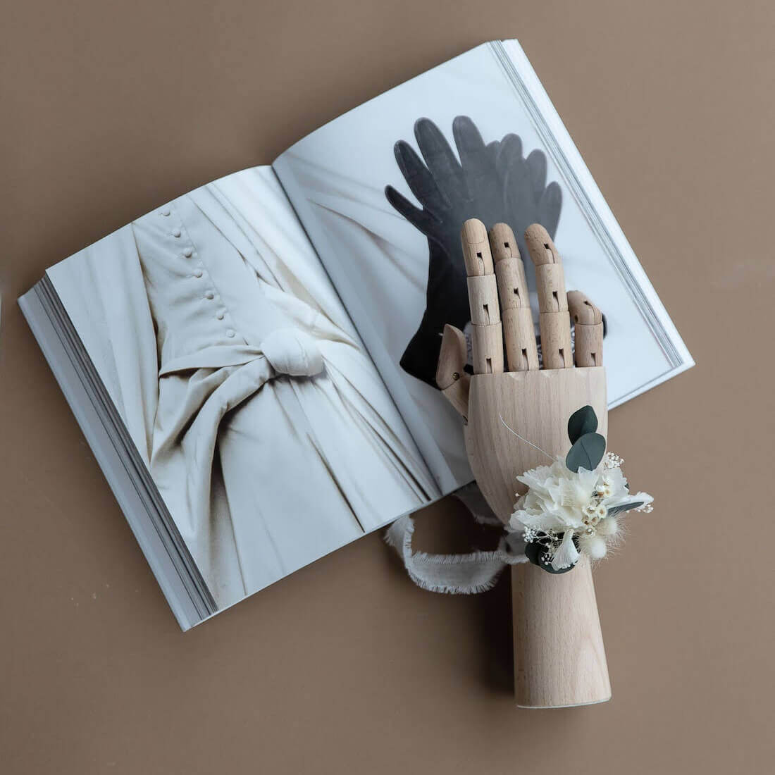 Armband Trockenblumen Eukalyptus grün weiß - Lykke&You GmbH