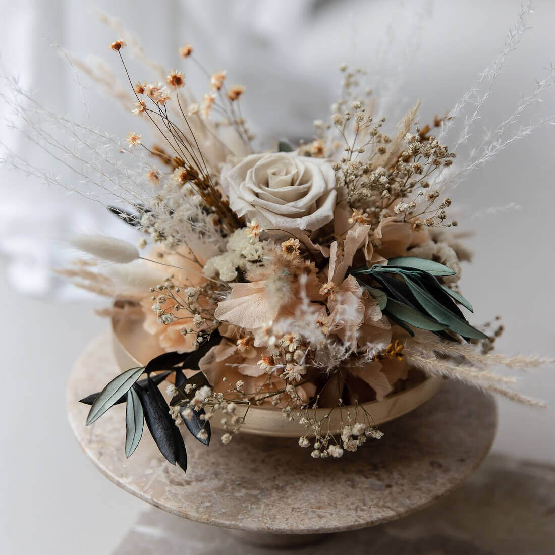 Trockenblumengesteck Apricot Rosen Lavendel – Lykke&You