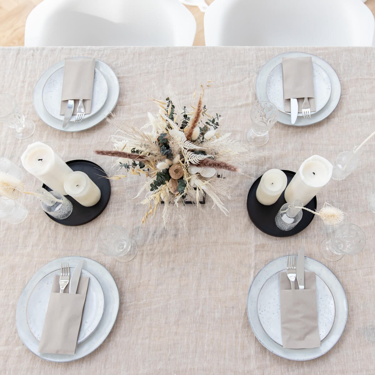 Boho-Chic: Trockenblumengesteck mit Pampasgras und Eukalyptus - Lykke&You GmbH