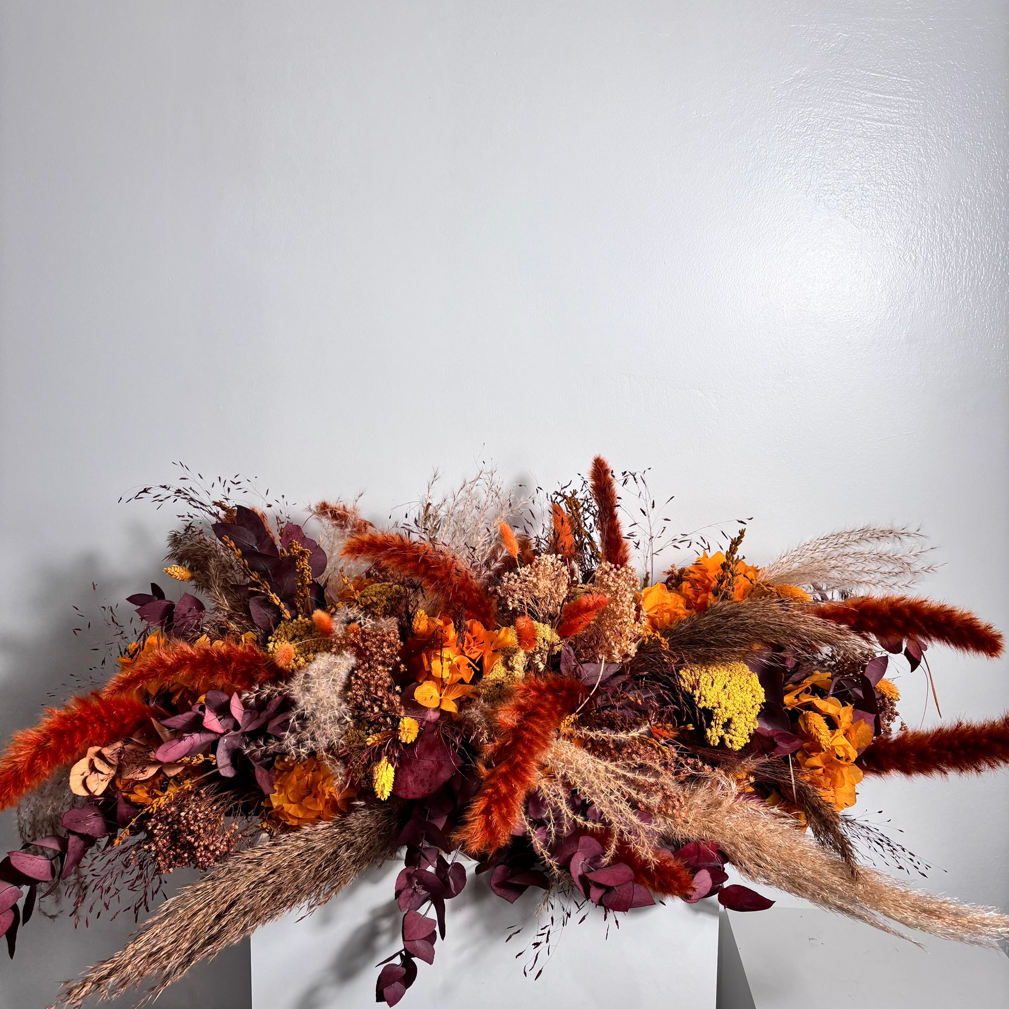 Table arrangement made of dried flowers eucalyptus green Outlet