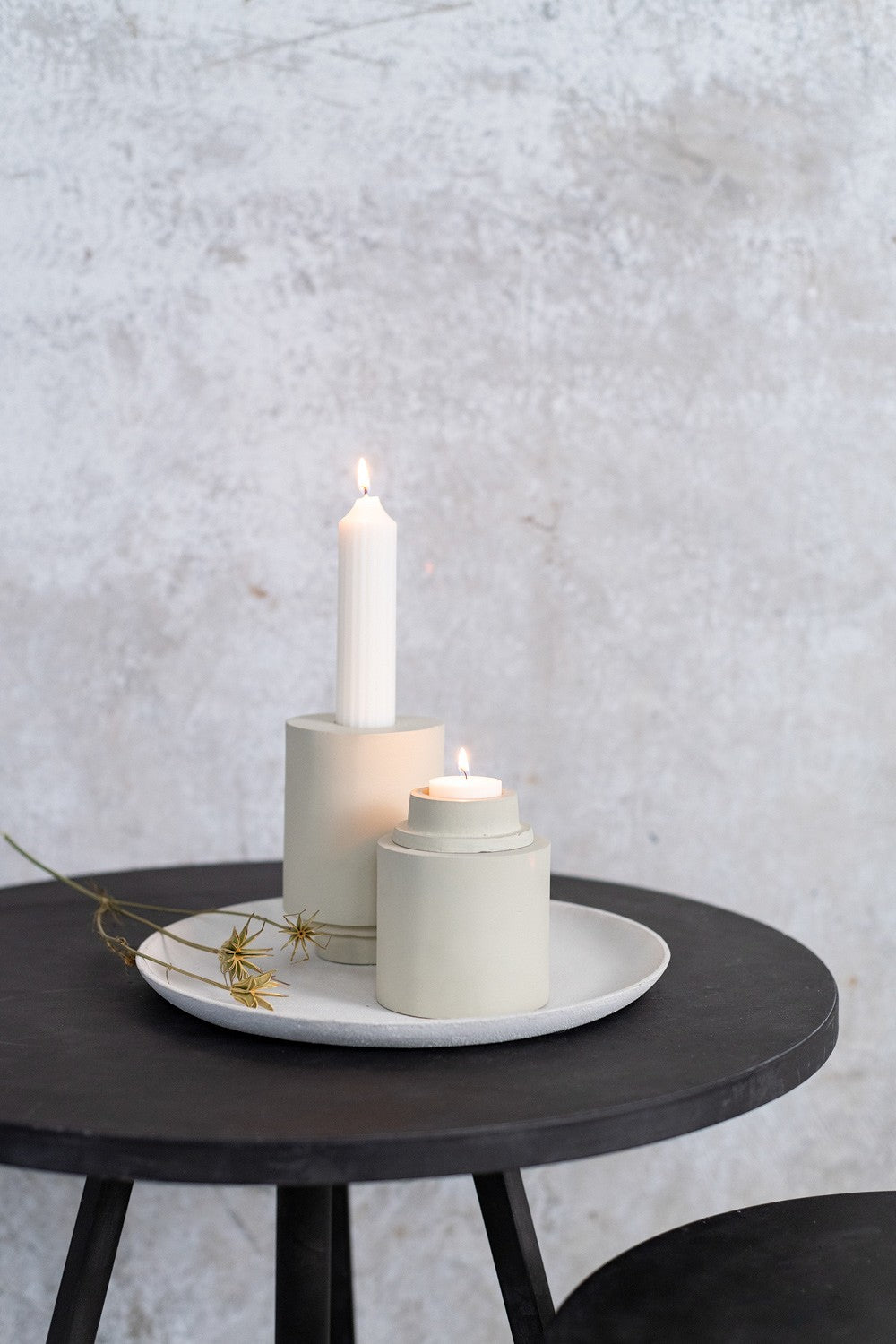 RÄDER Elegant candle holder design – white porcelain with relief and embossing