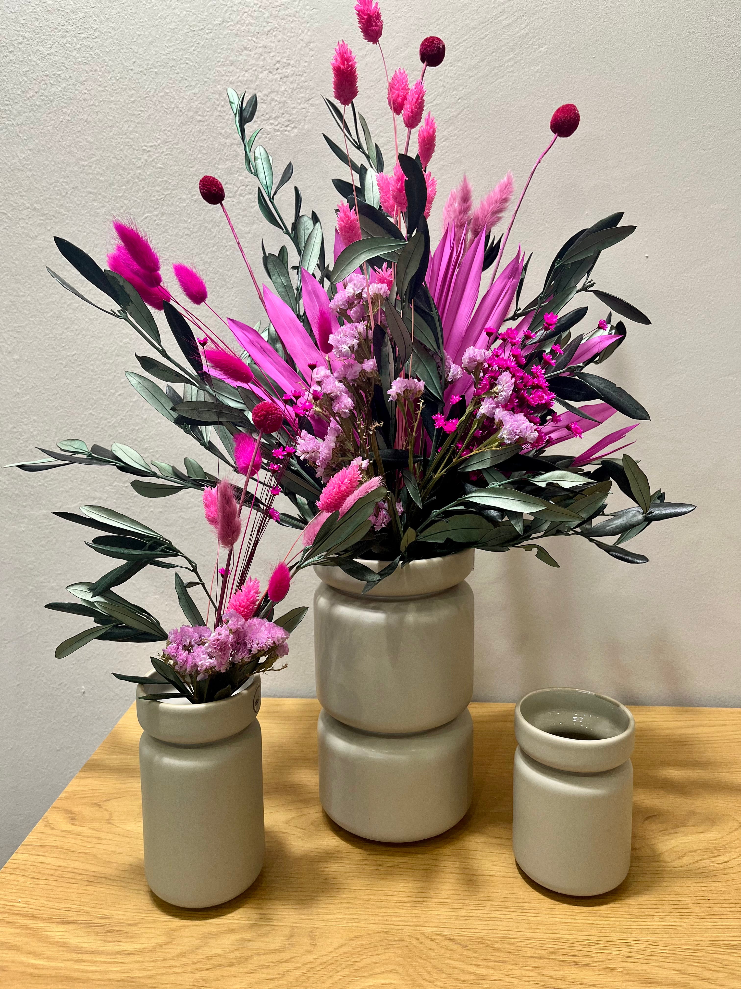 Olive Garden - Mediterraner Trockenblumenstrauß in grün pink