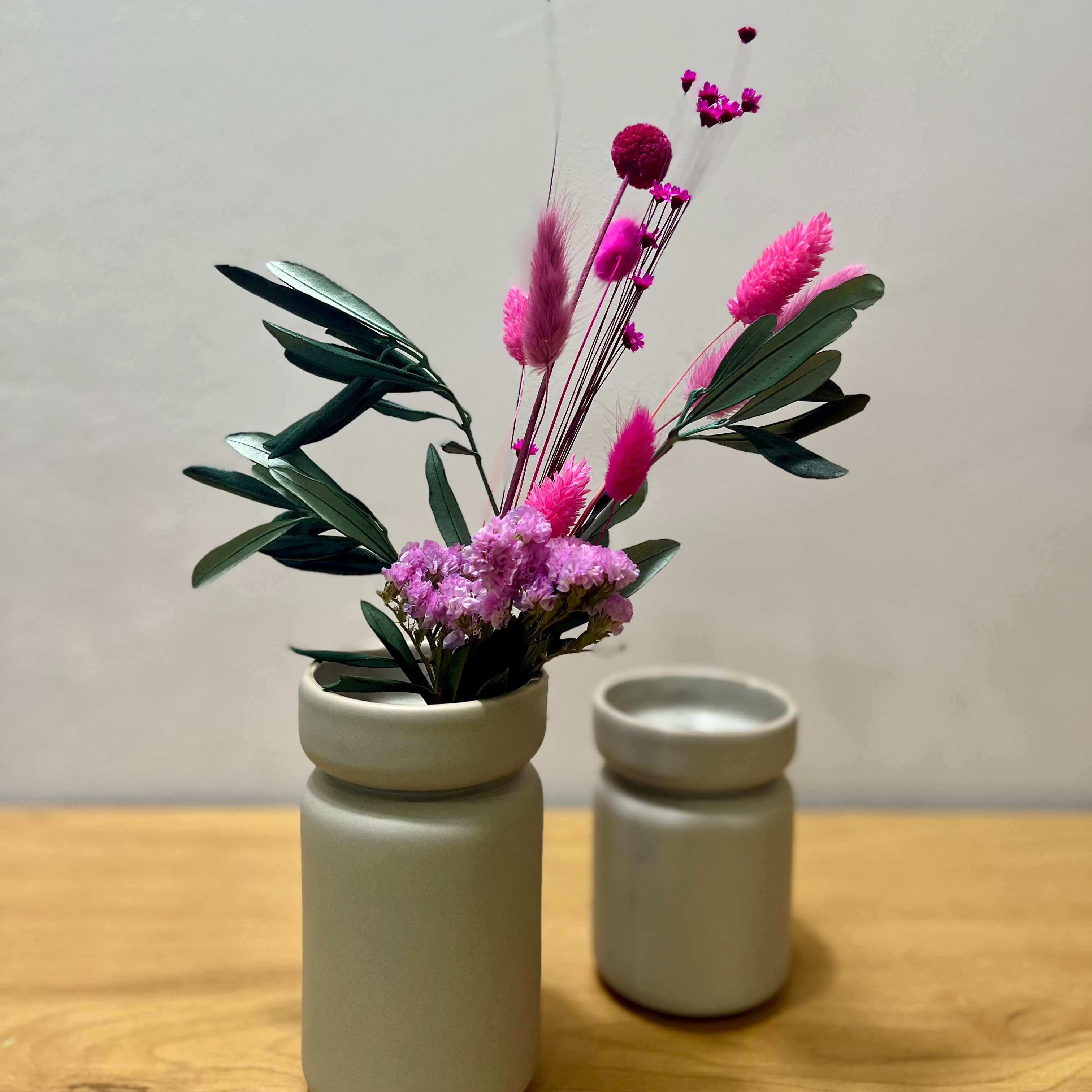 Olive Garden Mini - Mediterraner Trockenblumenstrauß in grün pink