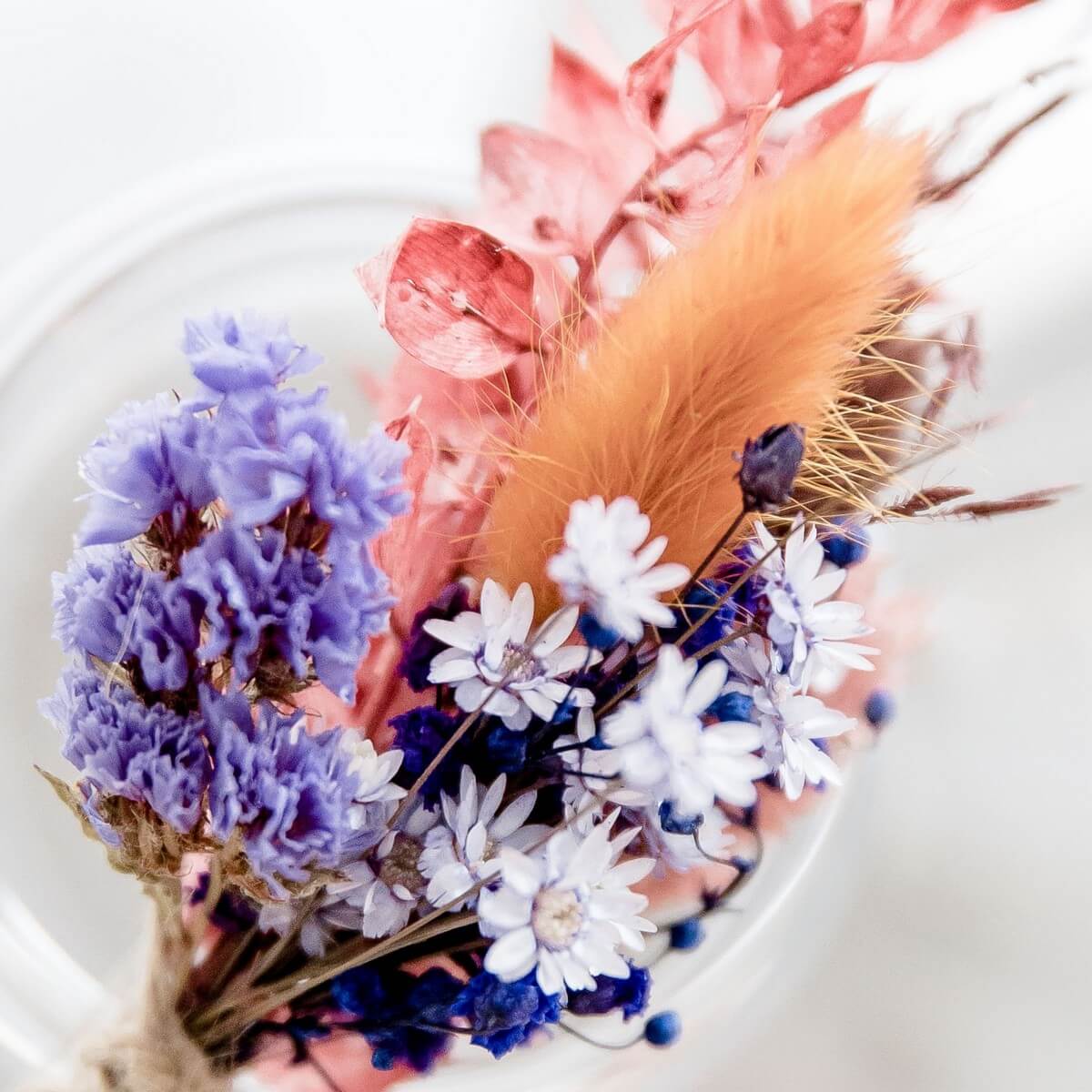 Anstecker Trockenblumen in Blau- und Rosatönen |Bräutigam, Trauzeuge