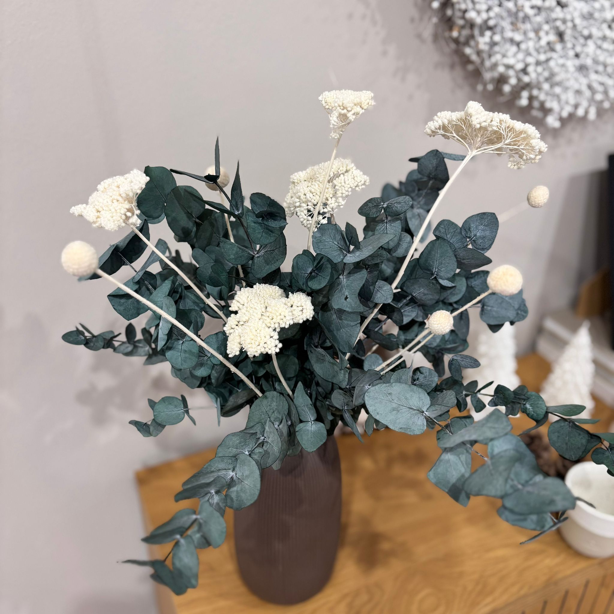 Pop of Color: Eukalyptus weiß