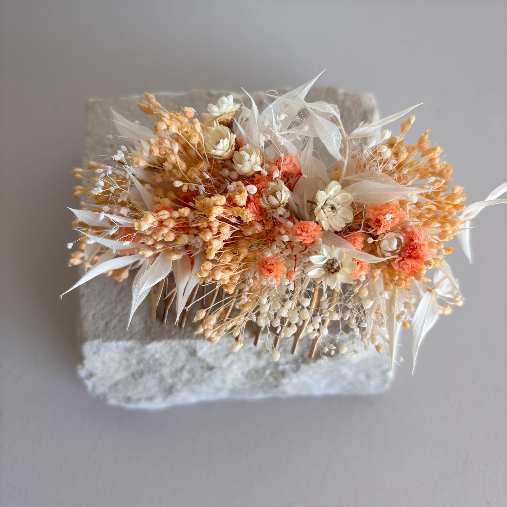 Haarkamm Trockenblumen weiß orange - OUTLET