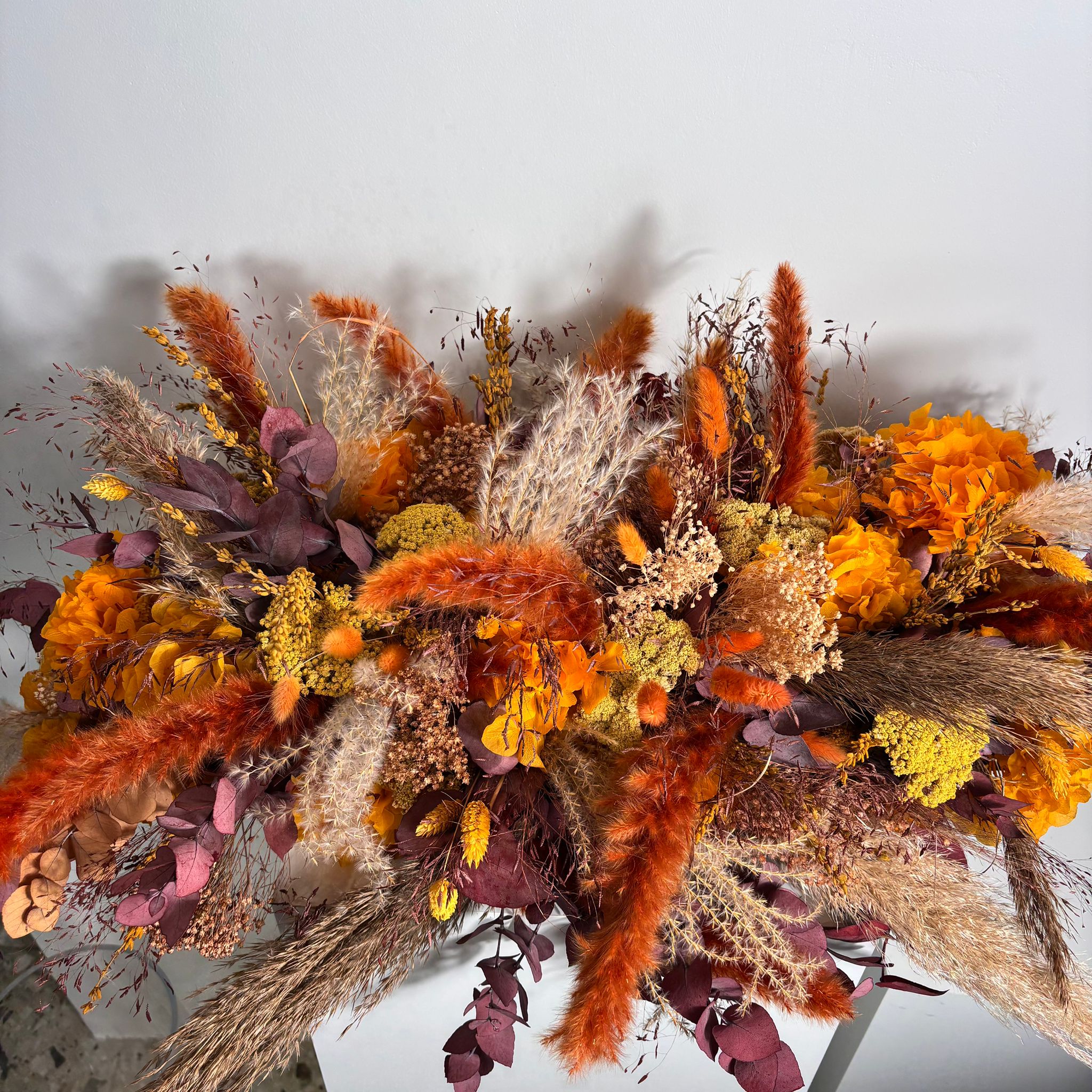 Table arrangement made of dried flowers eucalyptus green Outlet