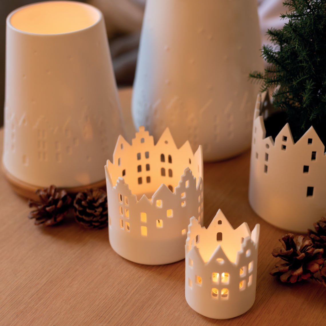 RÄDER tealight holder "Stadtlicht" – hyggelig lighting made of unglazed porcelain