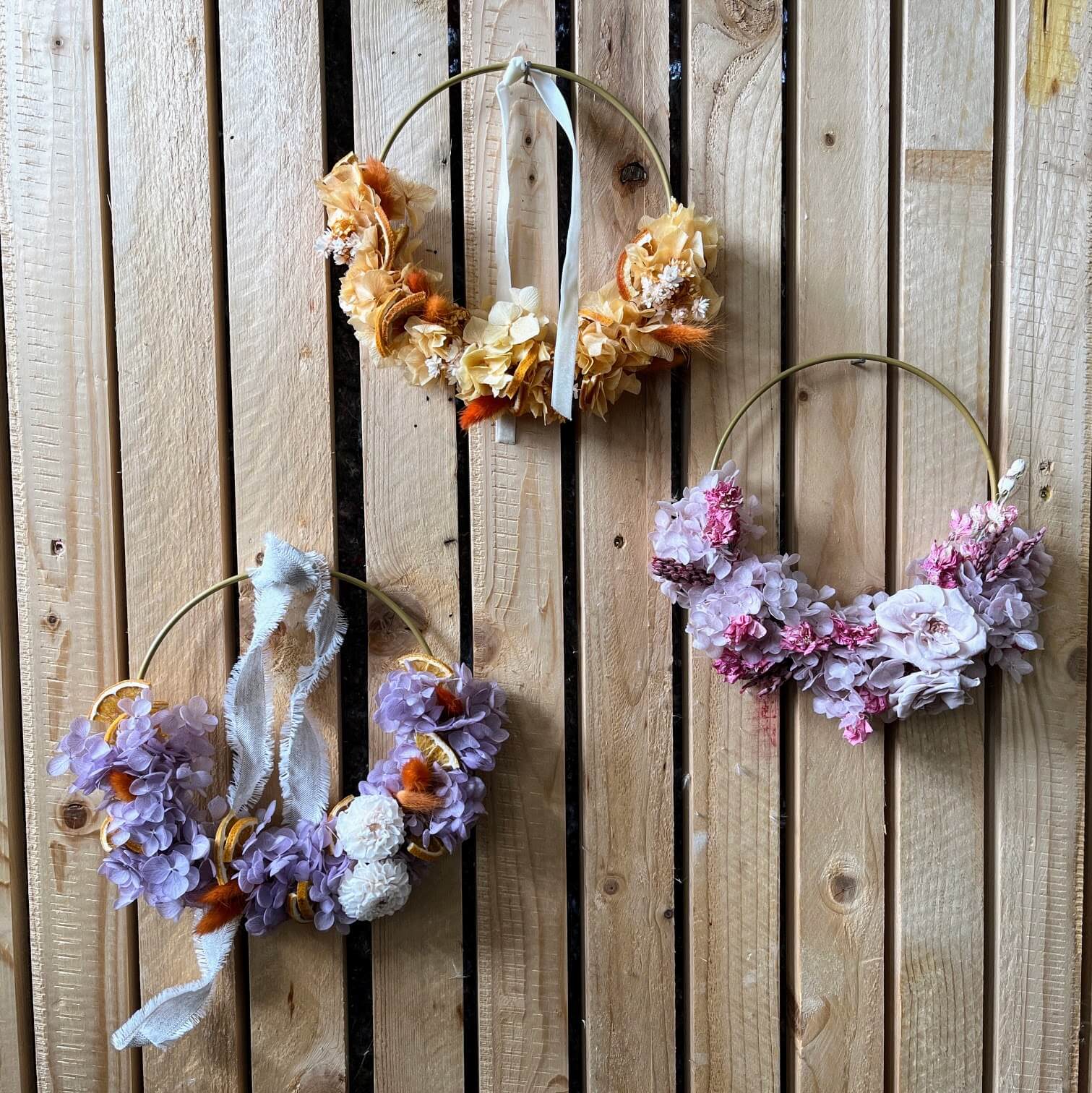 Atmospheric spring wreaths in different colors