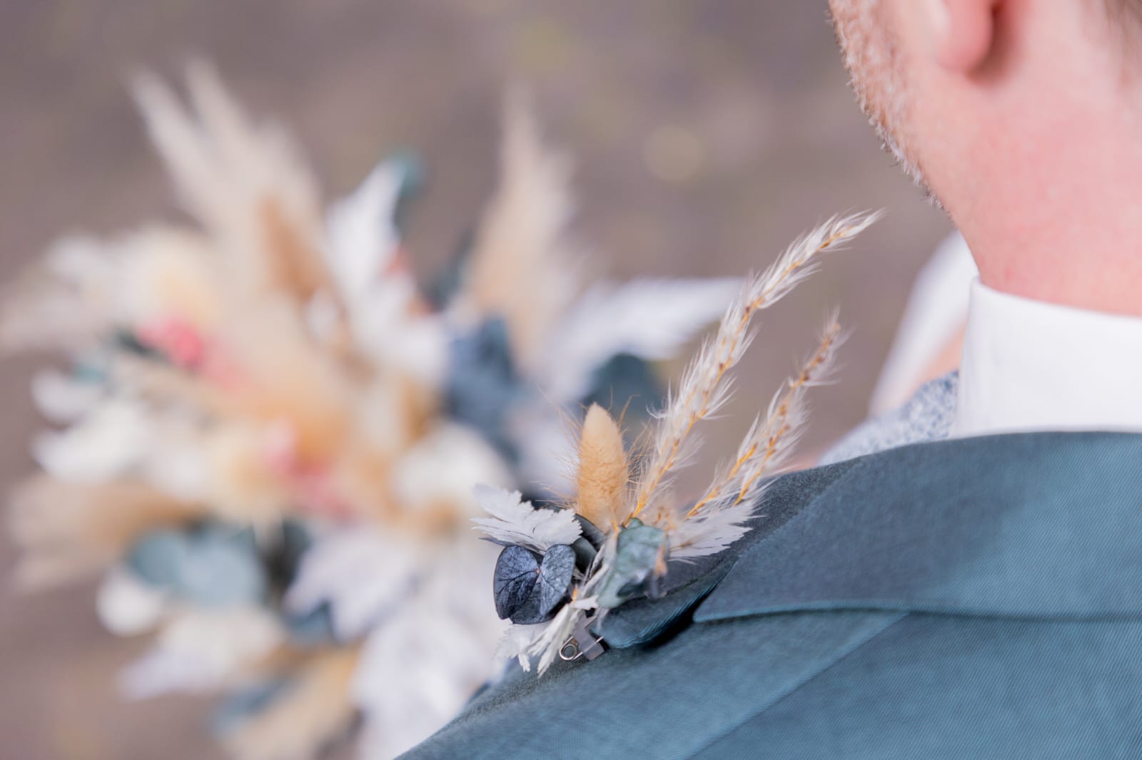 Anstecker Bräutigam Boho weiß - Lykke&You GmbH