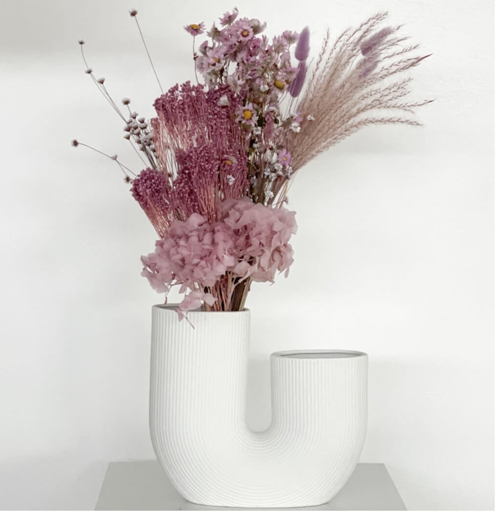 Frühlingszauber: Ein Trockenblumenstrauß in zarten Pastelltönen - Lykke&You GmbH