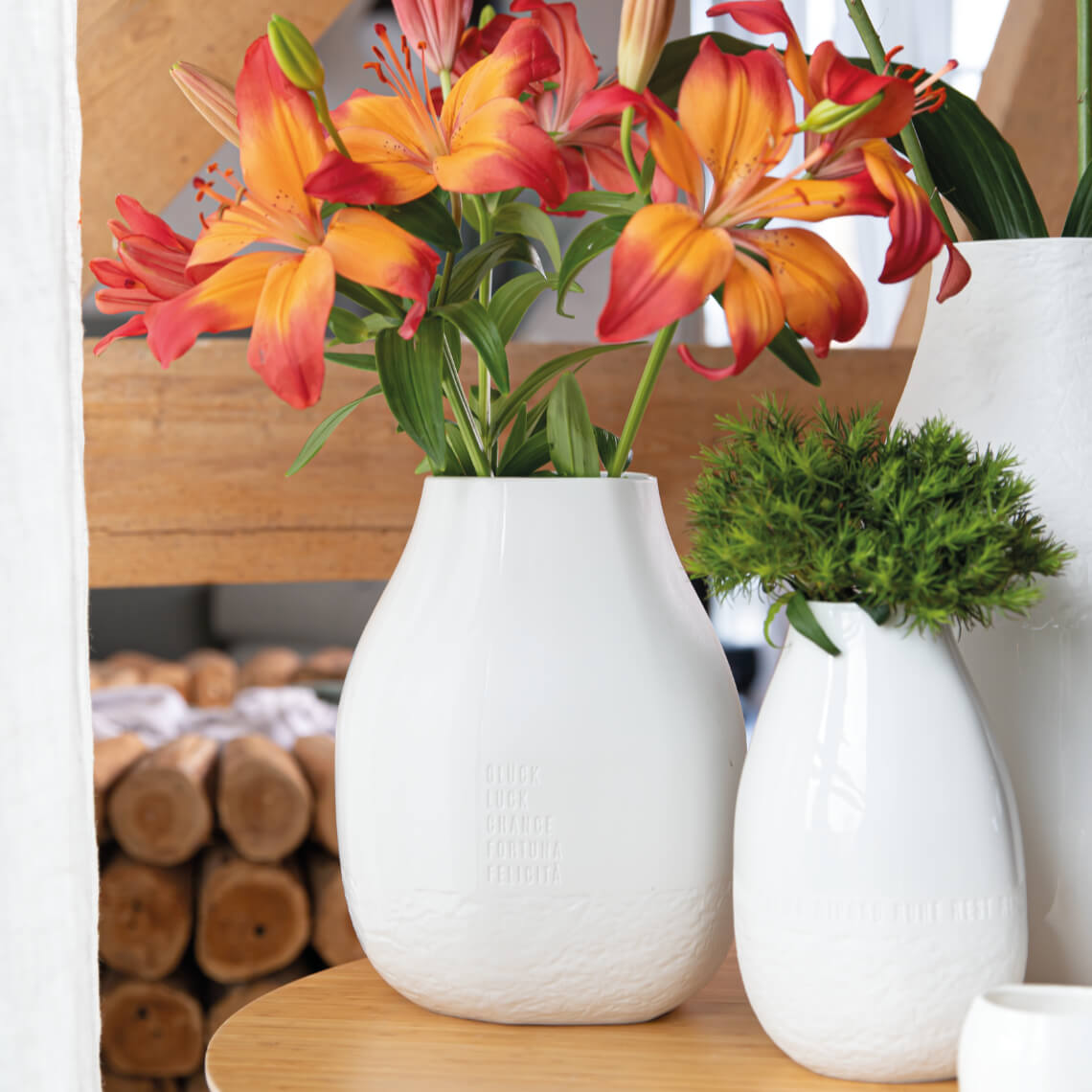 RÄDER free-form vase made of white porcelain – modern design by Blienert