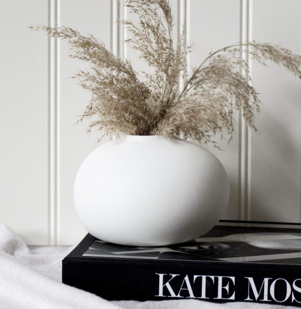 Beautiful and functional: The bulbous vase for your home