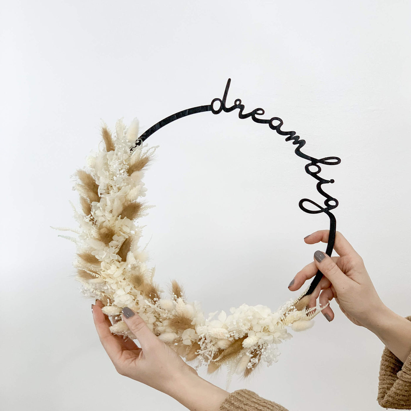 Eulenschnitt Holzkranz Dream Big | 31 cm | mit Trockenblumen - DIY