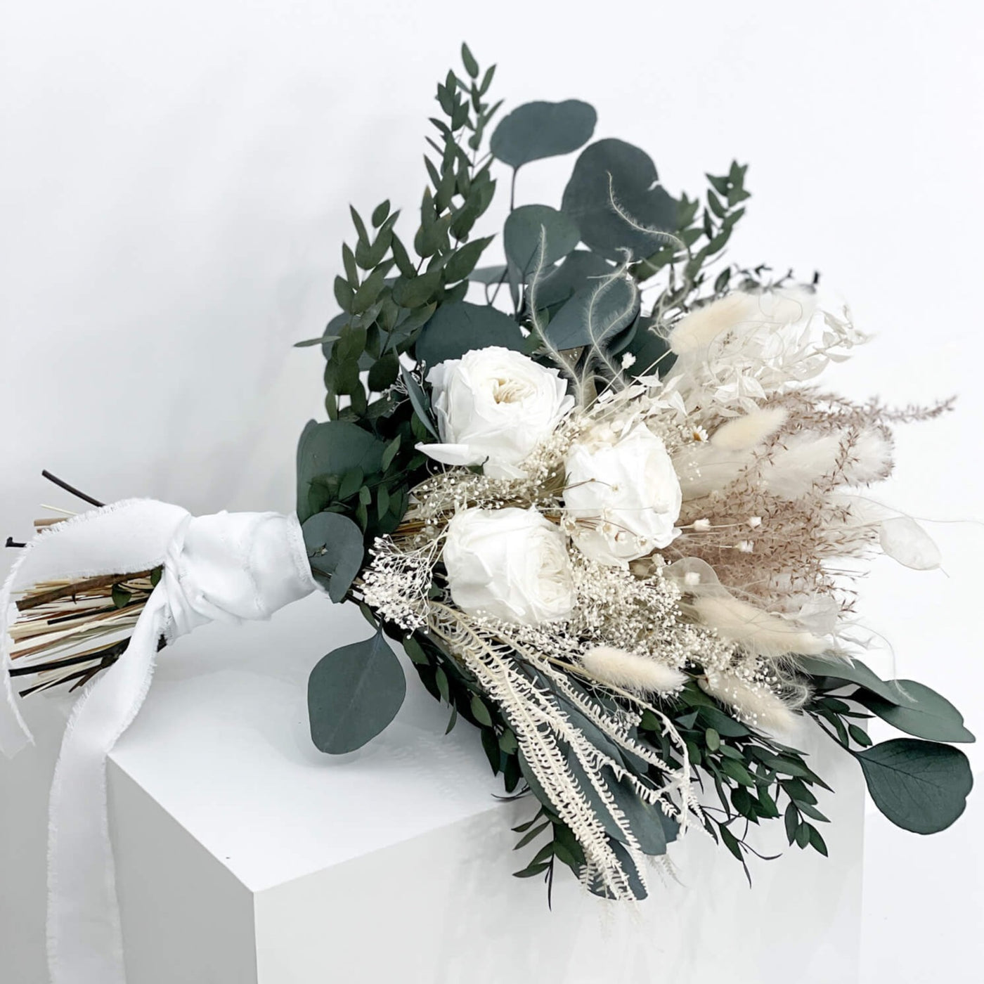 Brautstrauß Trockenblumen Eukalyptus Rose | 50 cm | Hochzeitstrauß Eukalyptus von Lykke&You