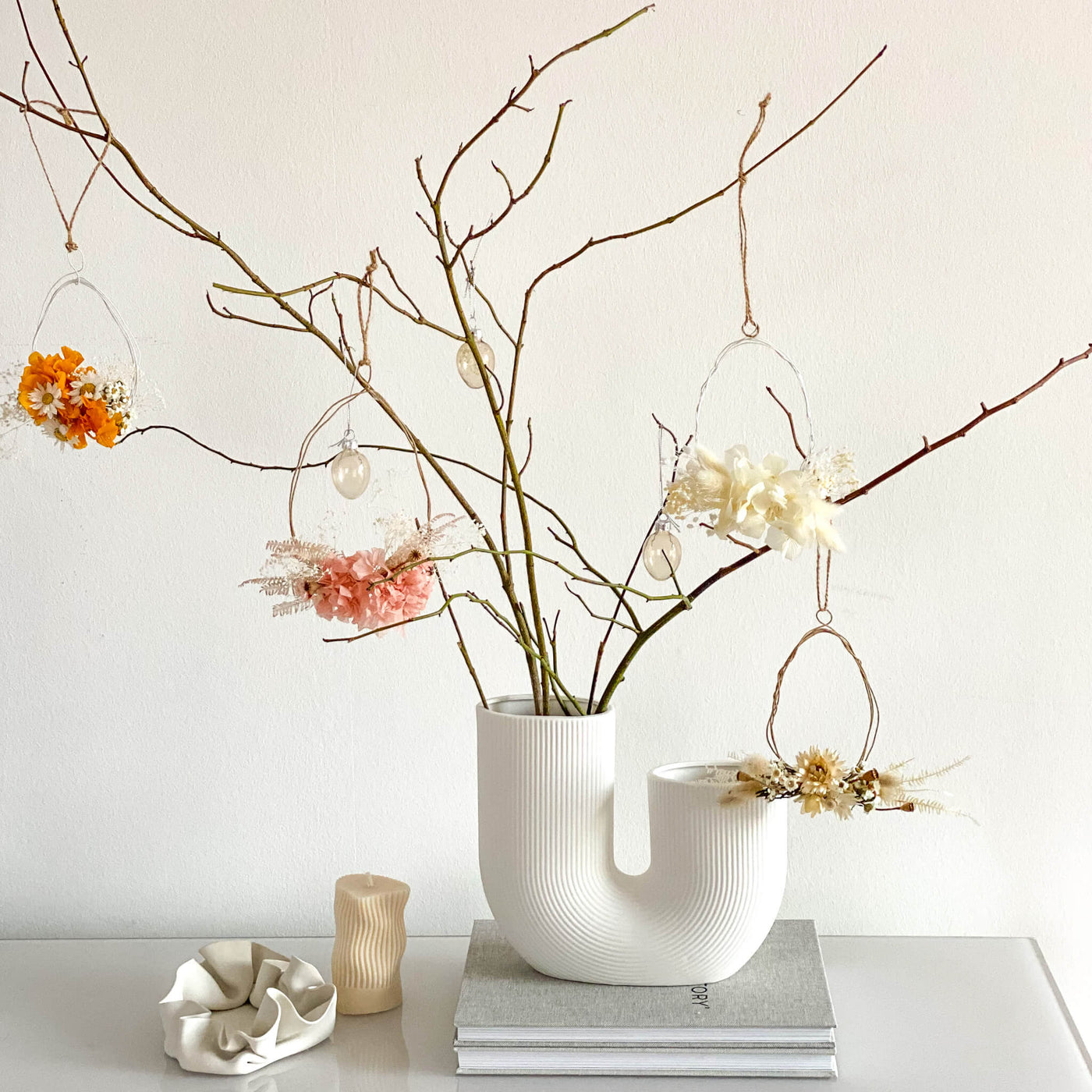 DIY Osteranhänger Trockenblumen | mit Draht | Drahteier basteln - DIY