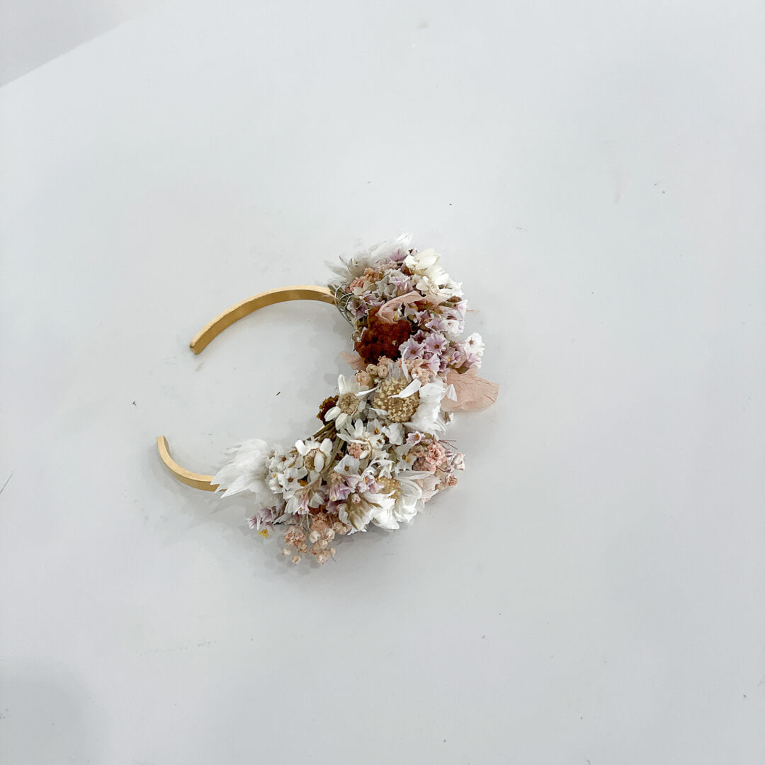 Bracelet dried flowers spring gold