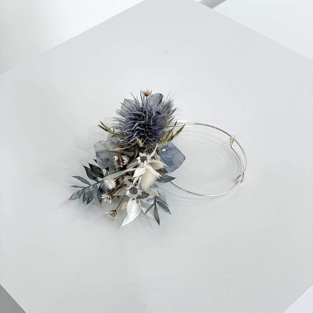 Armband Trockenblumen blau Distel metallic