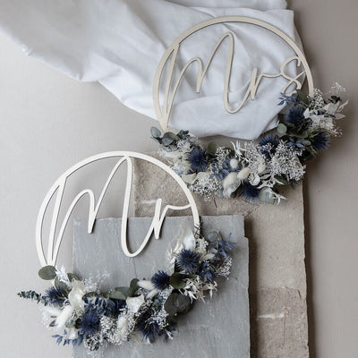 Trockenblumenkranz Mrs&Mr weiß blau | 29 cm | Naturtöne | Wandkranz - Lykke&You