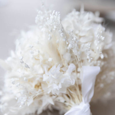 Brautstrauß minimalistisch Trockenblumen weiß | Hochzeitstrauß - Lykke&You