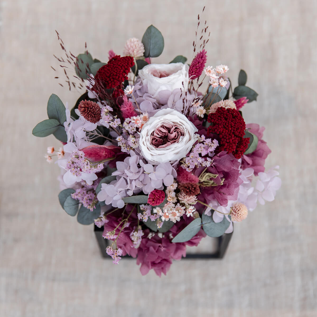 Dried flower arrangement Berry: Elegant flowers in berry tones