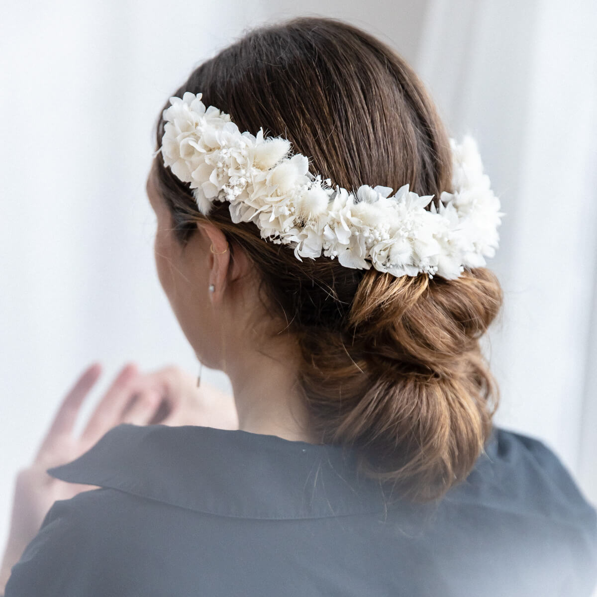 Headband I tiara dried flowers white