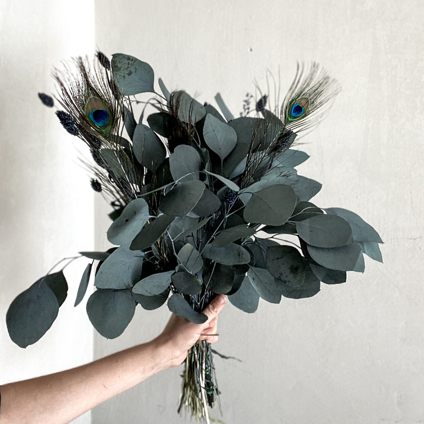 Trockenblumenstrauß Eukalyptus | blau grüne Blätter | 40-55 cm - Lykke&You