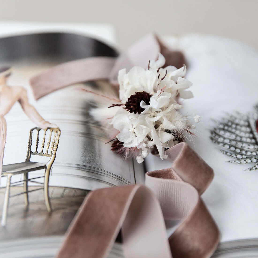 Armband Trockenblumen weiß rosa - Lykke&You GmbH