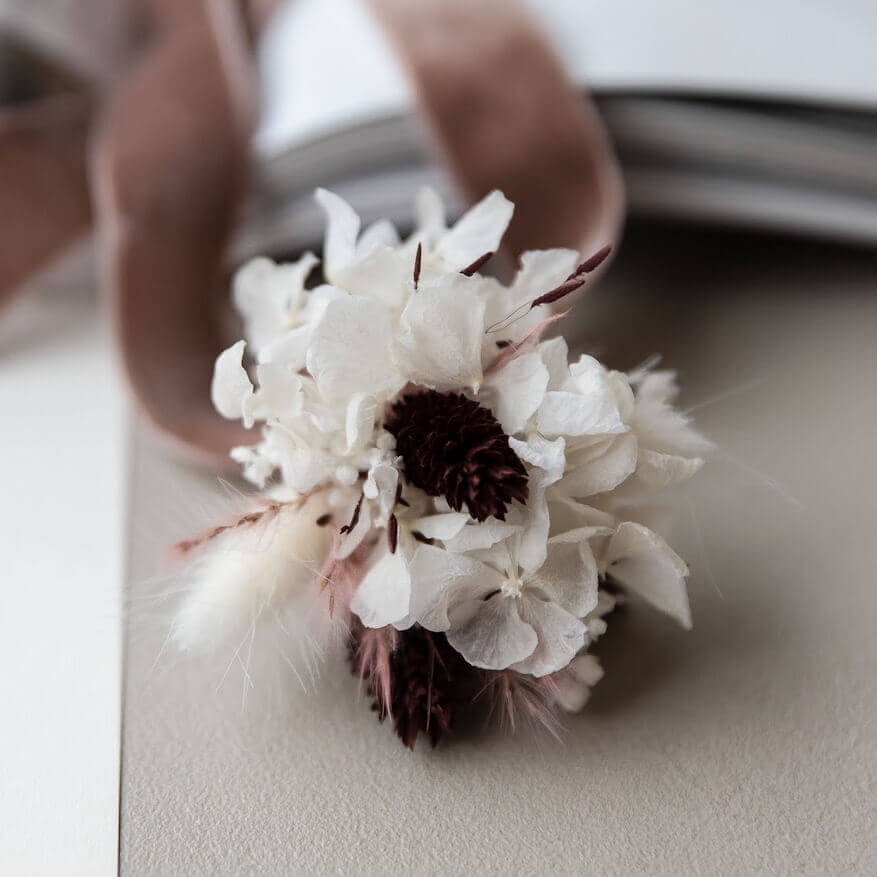 Armband Trockenblumen weiß rosa - Lykke&You GmbH
