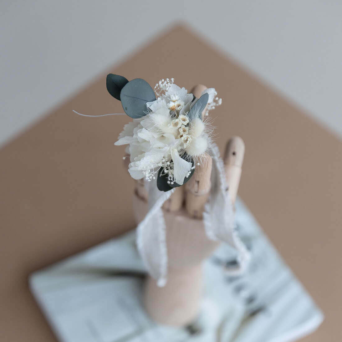 Armband Trockenblumen Eukalyptus grün weiß - Lykke&You GmbH