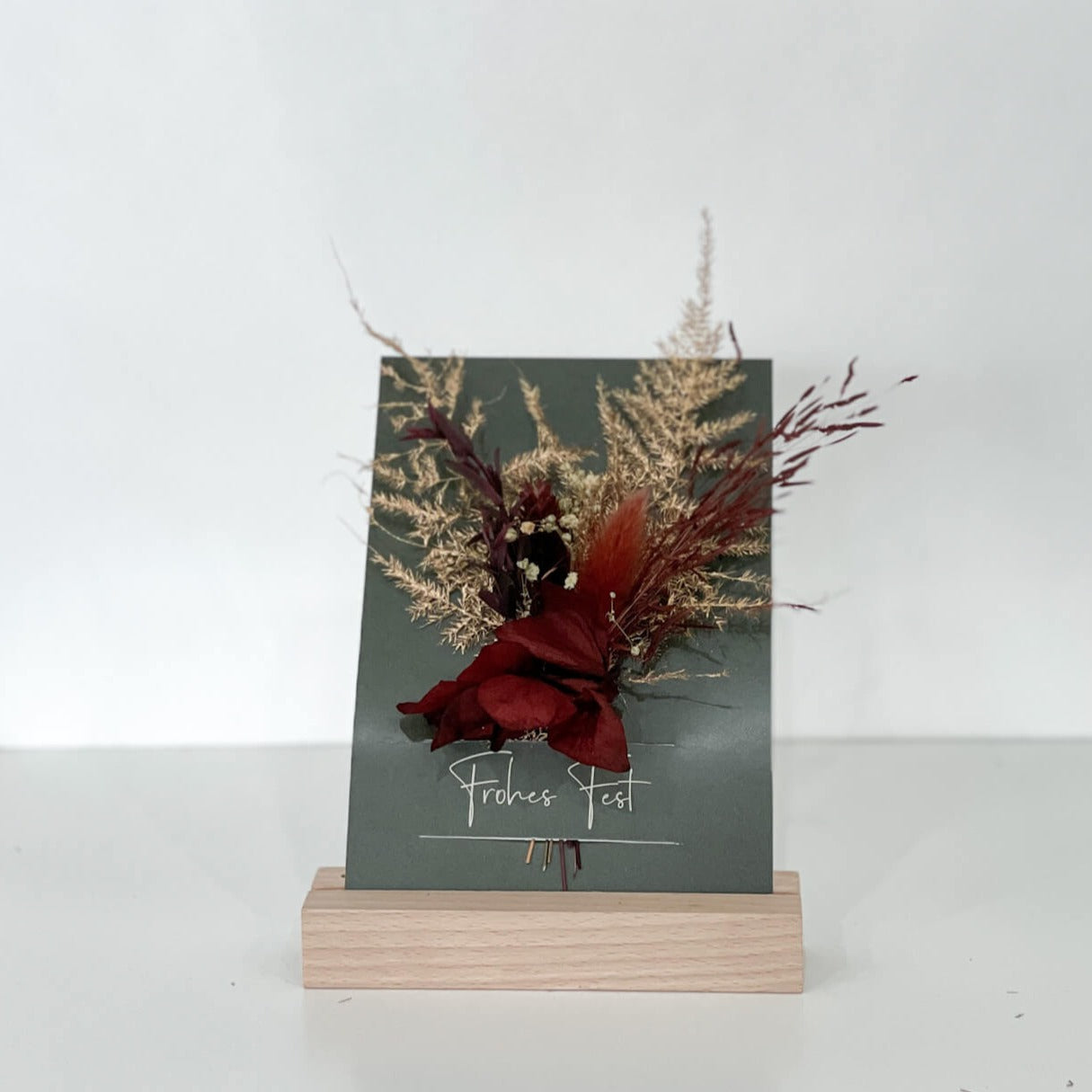 Weihnachtskarten mit Trockenblumen II - Lykke&You GmbH